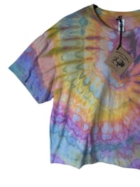 Image 4 of S Crop Tee in Muted 90's Spiral Ice Dye
