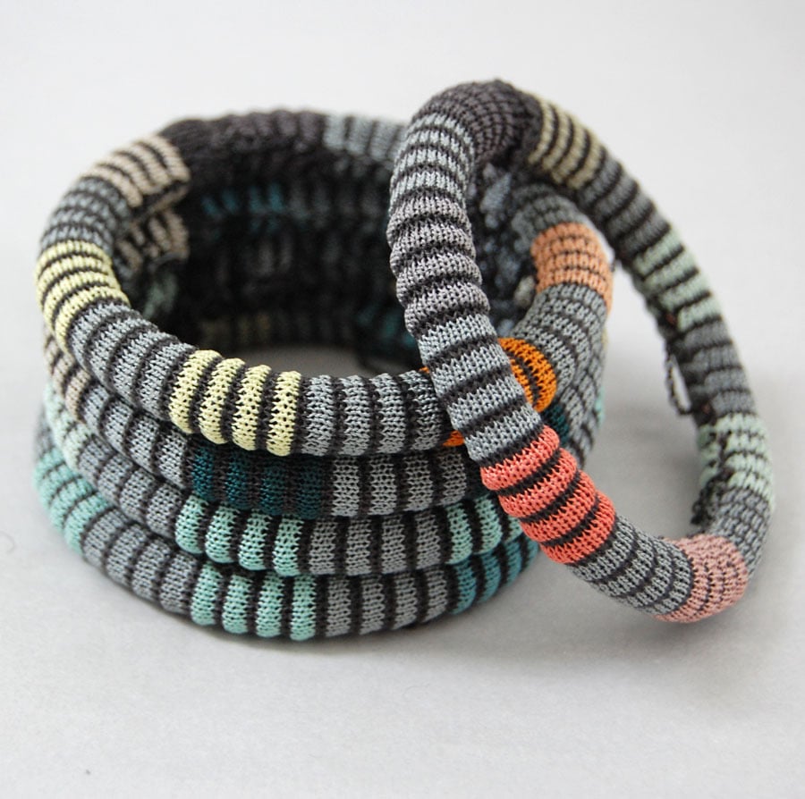 Image of Pixels Chain Bangle COLOUR 1
