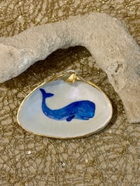 Image 2 of Whale Clam Shell Trinket Dish