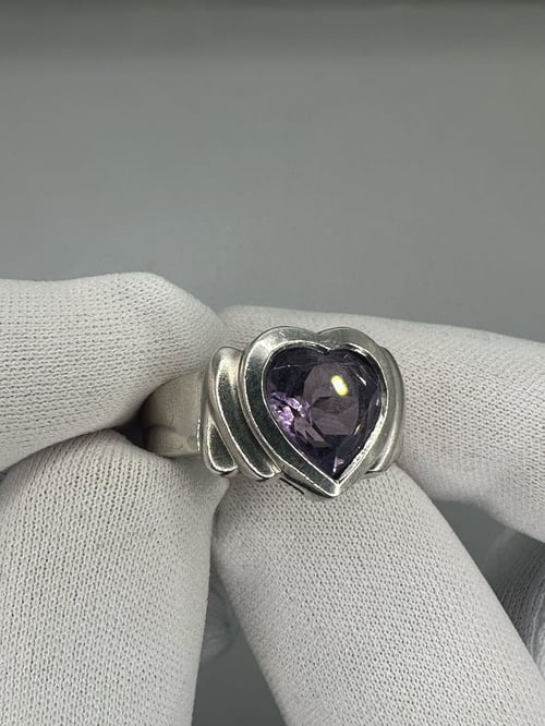 Image of Vintage Sterling Silver Amethyst Heart Ring 