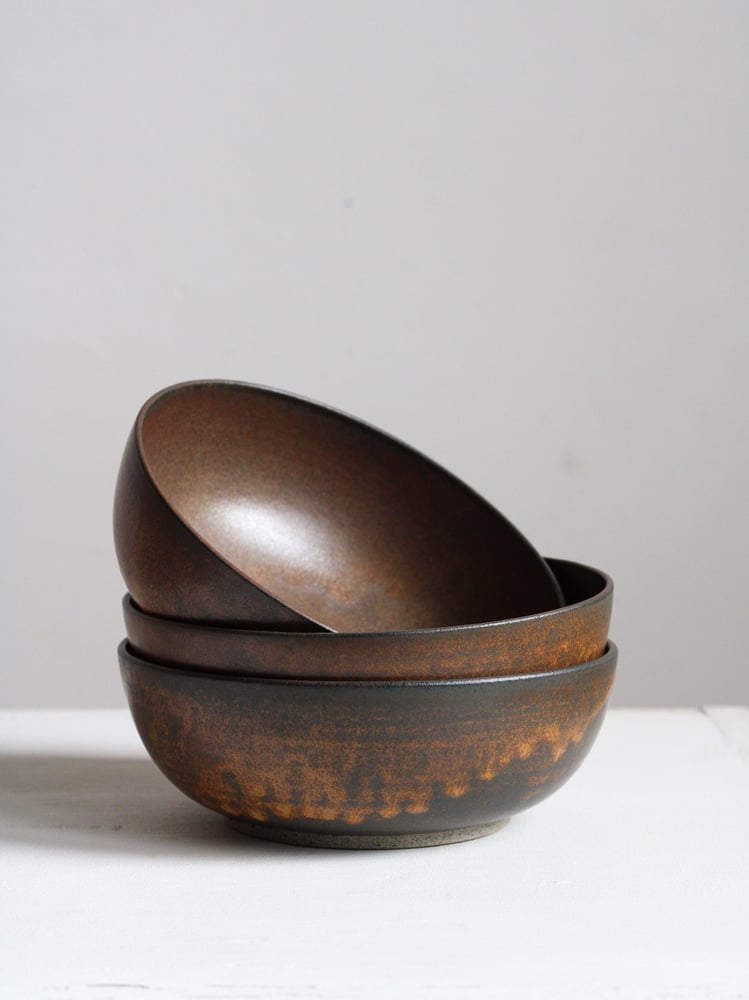 Image of low bowl in tamba