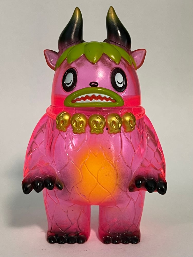 Garuru vinyl figure