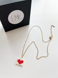 Collier cœur rouge tissé en perles