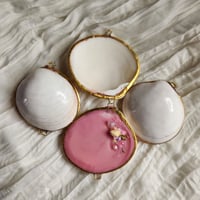 Image 1 of DAUGHTER OF VENUS SOLID PERFUME