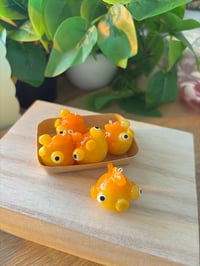 Image 2 of Goldfish keychain  