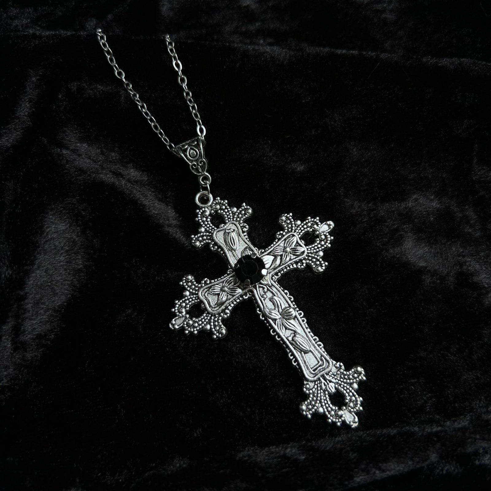 ornate cross pendant - JHL Jewelry