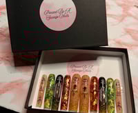 Image 2 of Designer Acrylic Press On Nails
