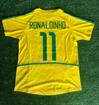 Image 2 of Brazil Home 2002/2003 RONALDINHO #11