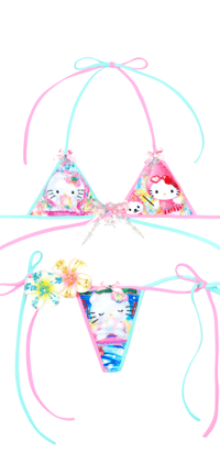 Image 2 of pearl under water kitty