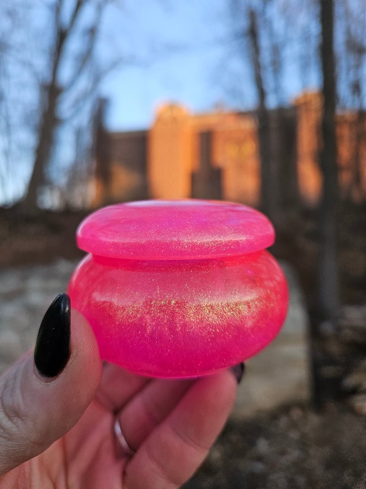 Image of Smol Round Sparkly Pink Trinket Jar