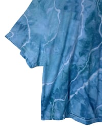Image 6 of 3XL Crop Tee in Seaside Geode Ice Dye