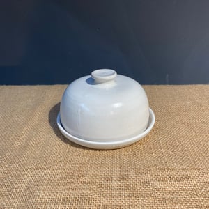 Image of Butter dish - shiny white