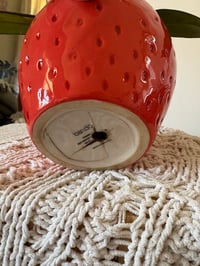 Image 4 of Hoya Pubicalyx in Strawberry Vase