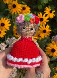 Image 1 of flower bouquet doll mini size