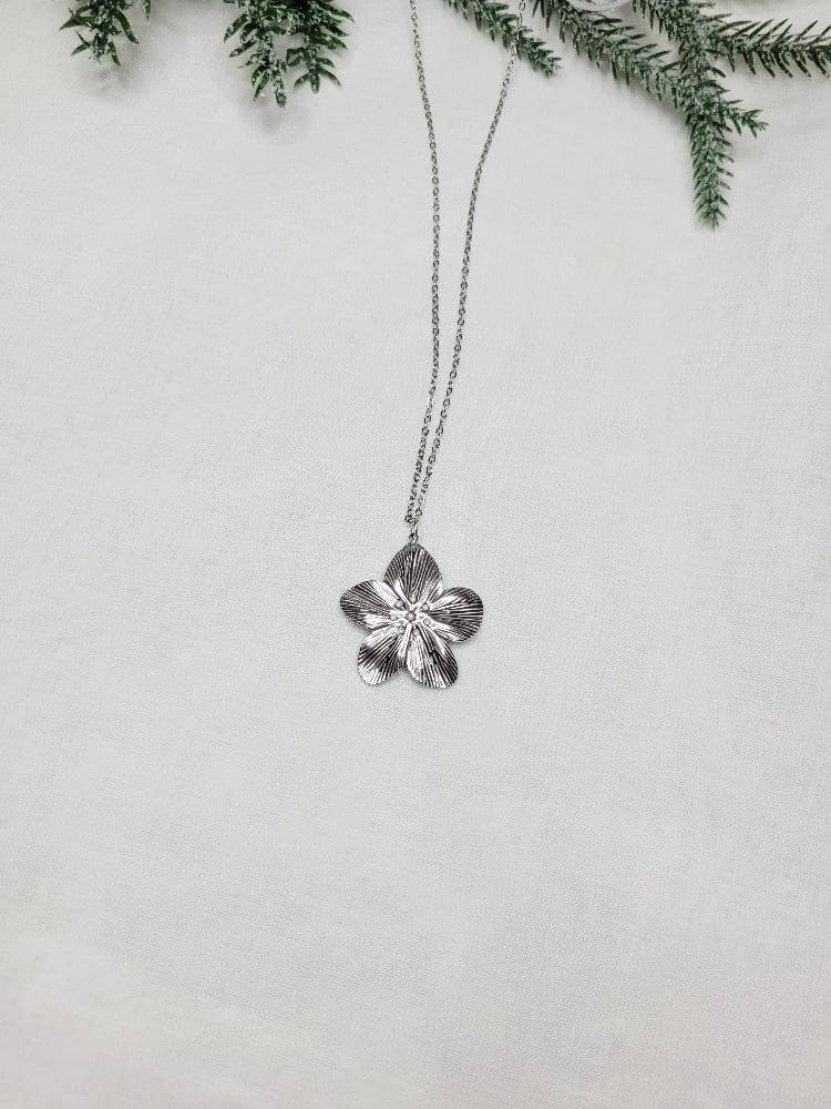 Image of Flor Necklace 