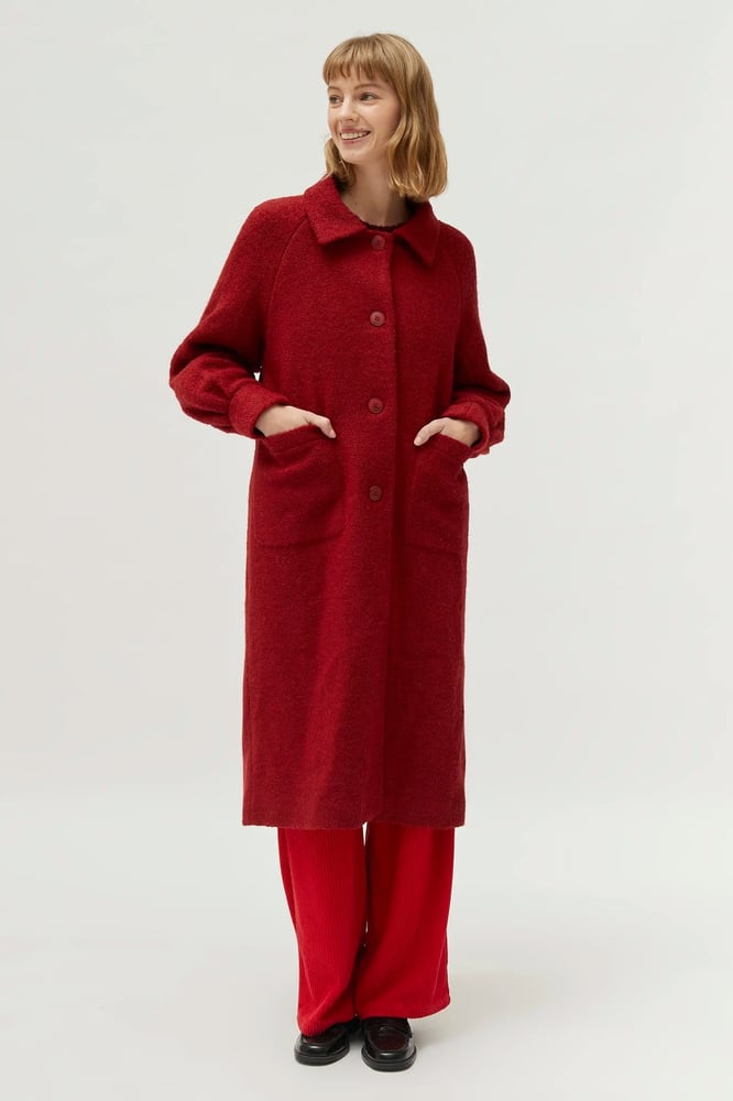 Image of ABRIGO MIDI DE BOUCLÉ ROJO