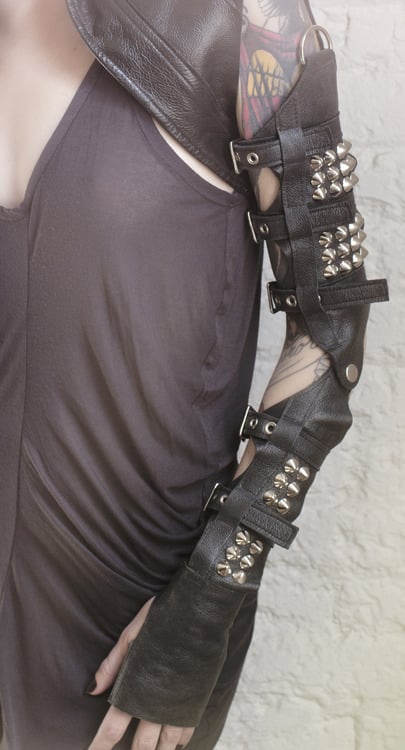 KOR leather gauntlets with studs | Mother of London