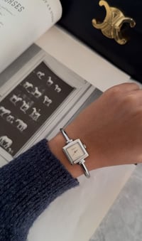 Image 4 of Vintage Classic Minimalist GUCCI Silver Square Dial ✨