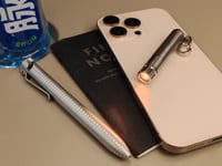 Image 2 of Sapphire 1910K ultra warm white keychain flashlight