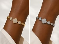 Image 2 of Clover Chic Bracelet 