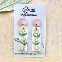 Pink Daisy Chain Earrings