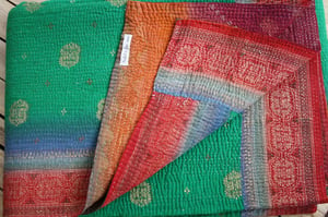 Image of Niamh Vintage Sari Throw