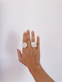 Image 2 of BAGUE GÉO ARGENT