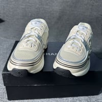 Image 6 of WOMENS PLUTO SILVER RUNNERS