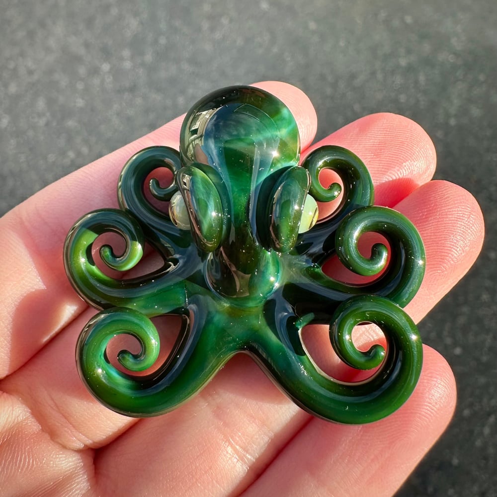 Image of Green agate octopus pendant 
