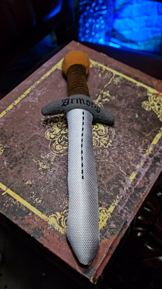 👑The Armored Kingdom Barkblade of Valor Squeaky Dog Chew Toy