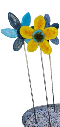 Image 2 of Small Flower Pick