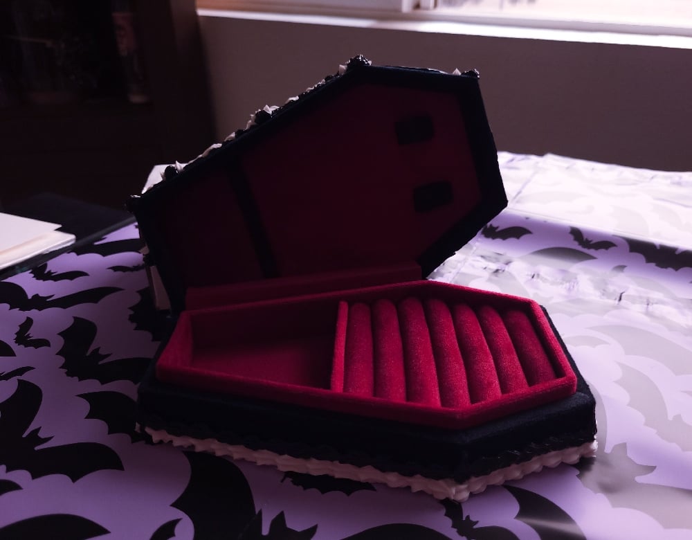 Image of Coffin Cake Jewelry Box