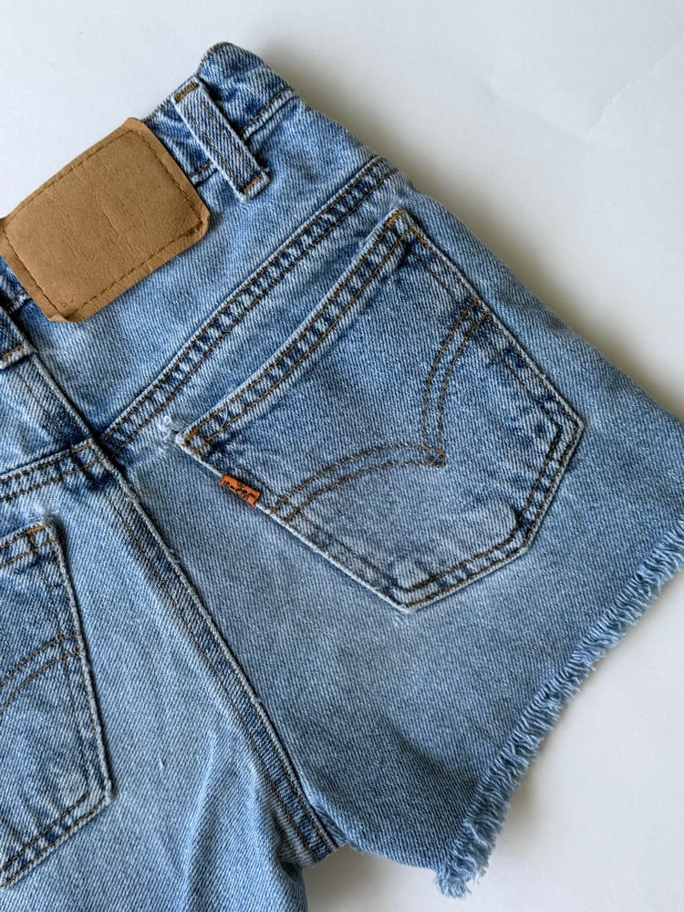 Image of Vintage 550 Levi's Shorts Size 7