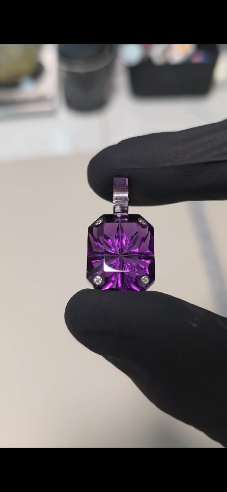 Image of Amethyst Ion pendant 