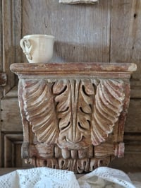 Image 2 of Le corbeau en plâtre 