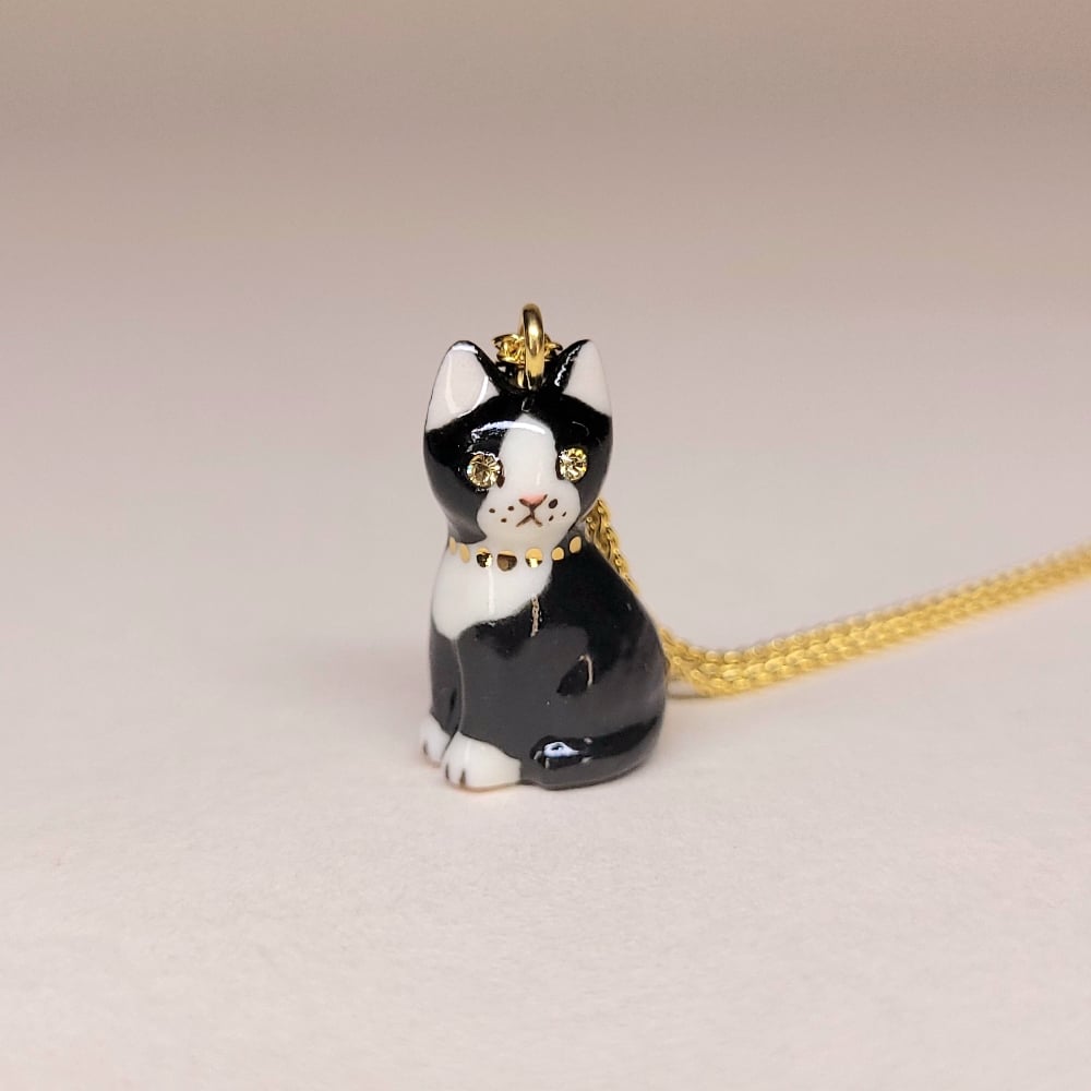 Image of Tuxedo Porcelain & Gold Vermeil Sitting Kitten Pendant