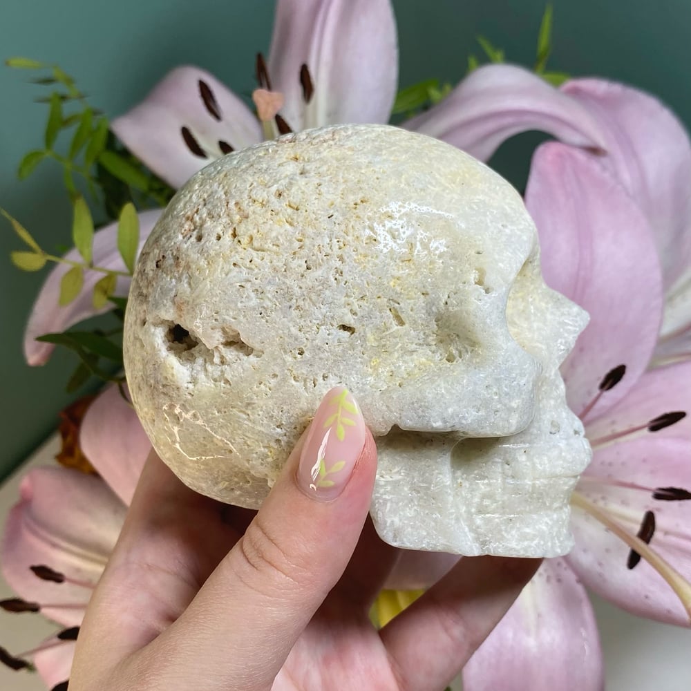 Image of Pink Amethyst Skull (low quality)