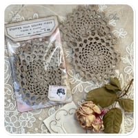 Image 4 of Vintage style Coffee Beige doily trim 8 cm wide 