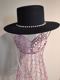 Image 1 of BLACK AND PEARLS. HAT