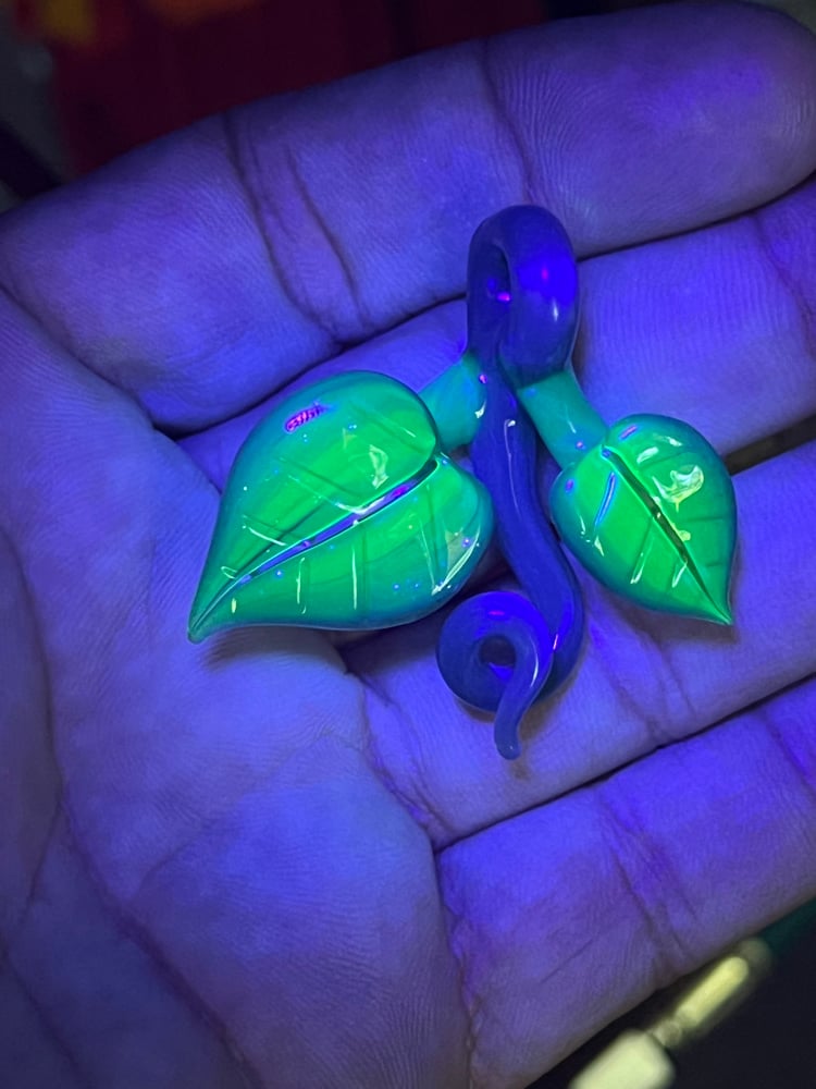 Image of Double Green Leaf Pendant