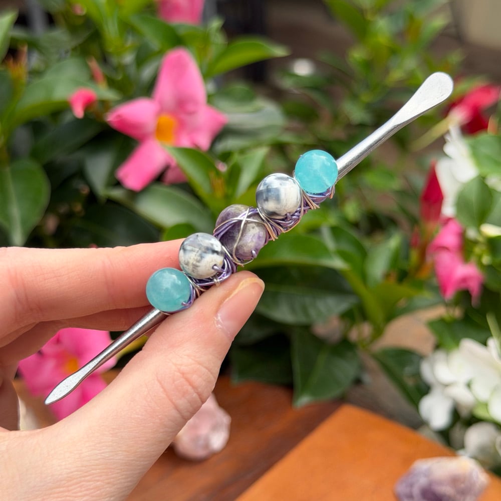 Image of underwater amethyst dab tool