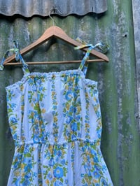 Image 2 of Easter Floral - L
