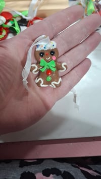 Gingerbread men ornament happy