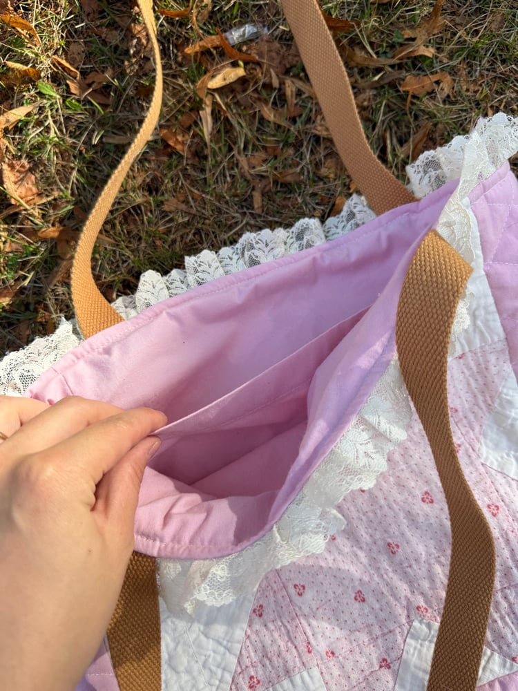 Image of Quilt Tote Bag — Baby Pink Sawtooth
