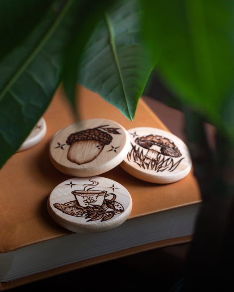 Saffron Sands - Enchanted Court Magnet  Image 2