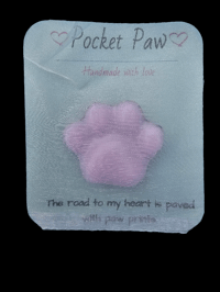 Image 2 of Pocket Paw – Fused Glass Paw Print Gift