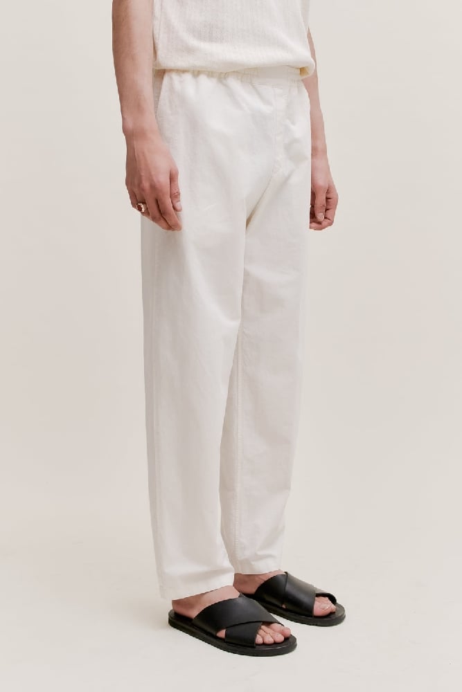 Image of A KIND OF GUISE BANASA PANTS MARSHMELLOW