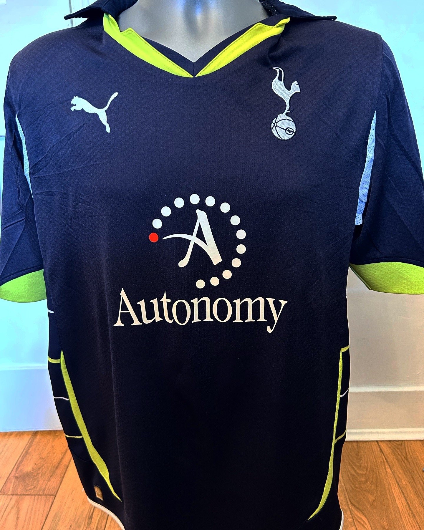 Image of Tottenham Hotspur “BALE 3” 2010/11 Third Shirt + PL patches (M)