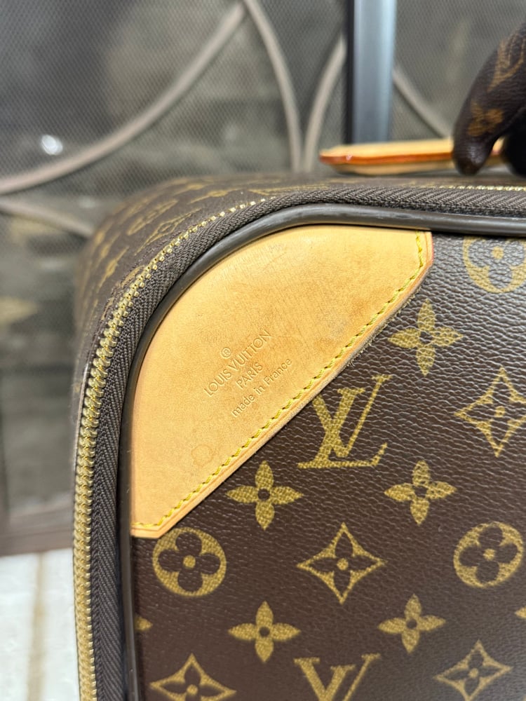 Image of Louis Vuitton 2006 'Pegase 65' Roller Suitcase