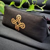 Käpälikkö cosmetic bag